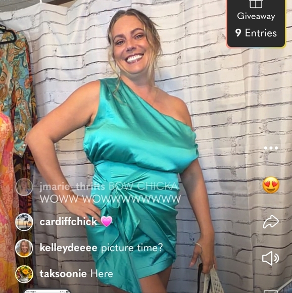 🤘The Motley Cruise 12/6 Holiday Edition "Whos And Grinches" - Picture 5 of 16